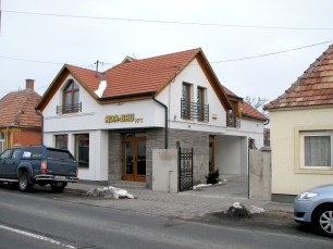 Aba Bau Shop and Office, Pápai út, Veszprém, Hungary
